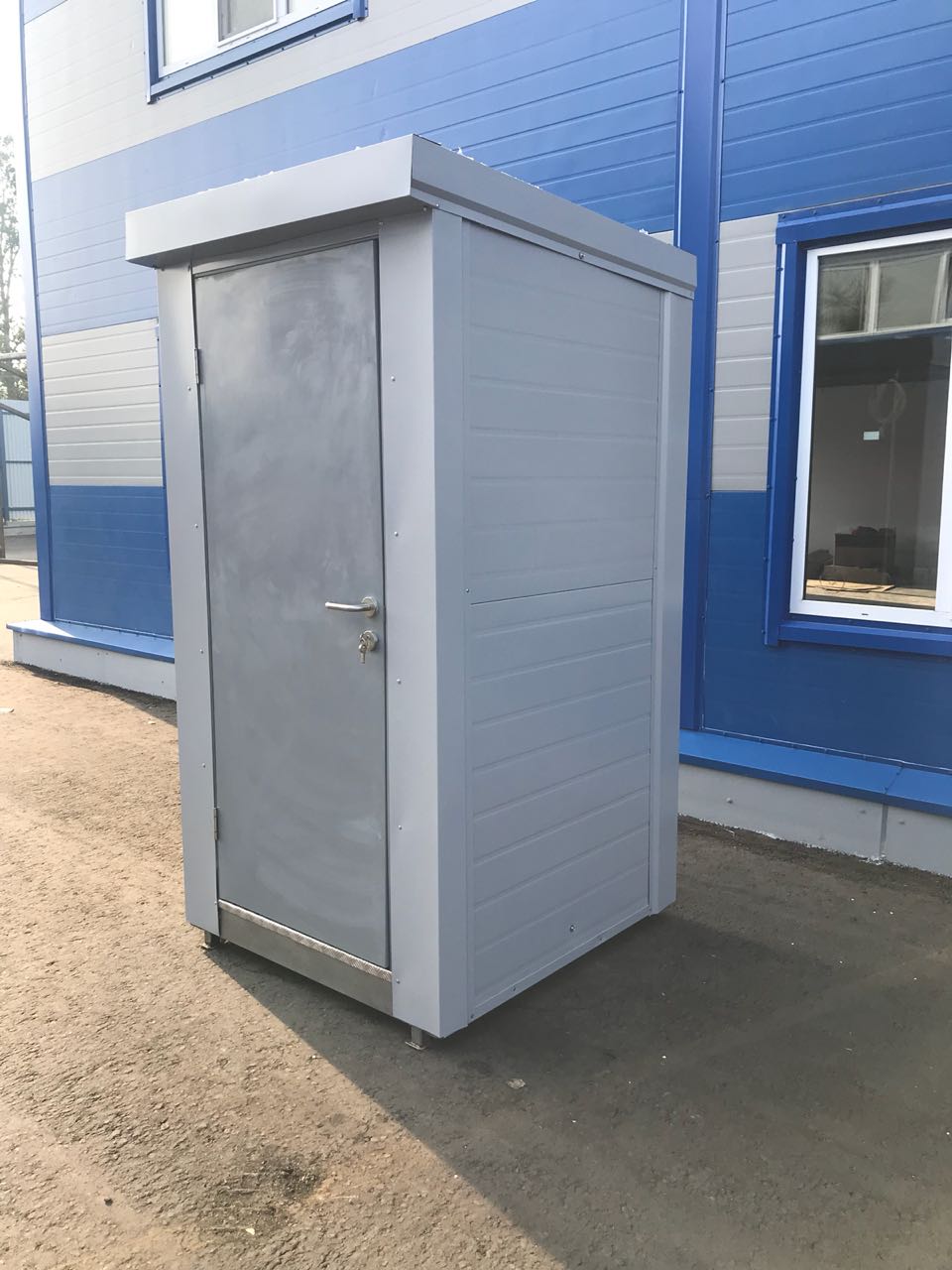 Теплая туалетная кабина ЭКОС-1 с баком на 250 л. в Казани